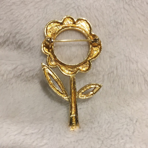 Vintage Daisy Enamel Brooch Pin Signed ART - Picture 2 of 4